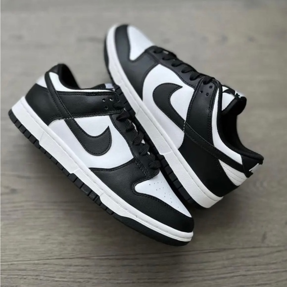 Nike Dunk Low Retro in White Black Panda - Picture 1 of 3